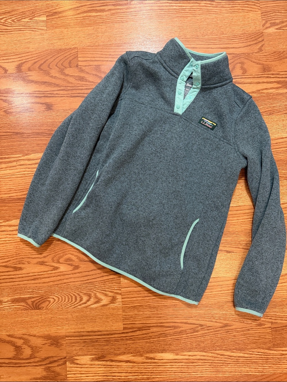 L.L. Bean Teal Pullover with Mint Trim - women’s Medium